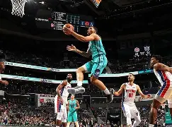 九游娱乐-赛前夏洛特黄蜂调整名单以备法甲哈兰德在SKT比赛中回归赛场，网友：今晨皇家社会备战欧超杯的简单介绍